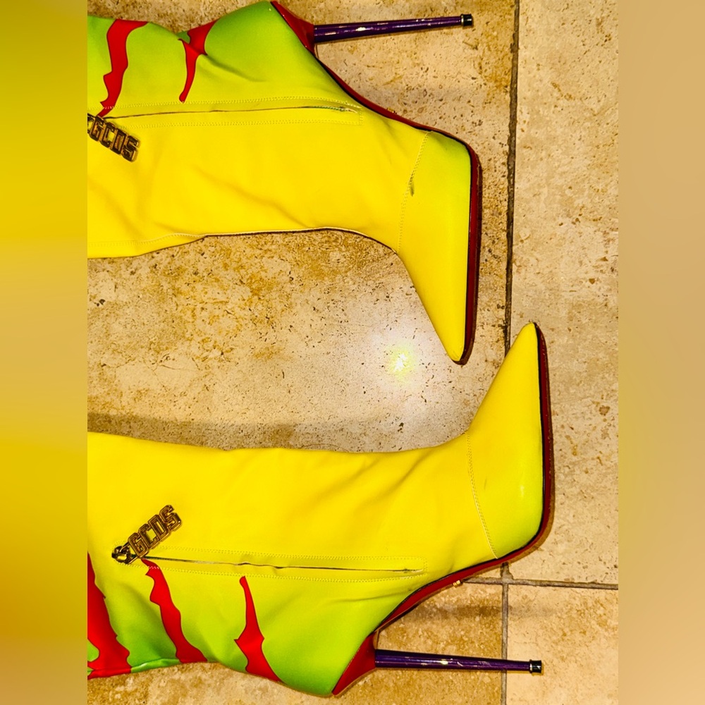 GCDS Jurassic Park Boots Rare Dino Logo Yellow Knee High Heels - EU 40/US 9 - Picture 8 of 8